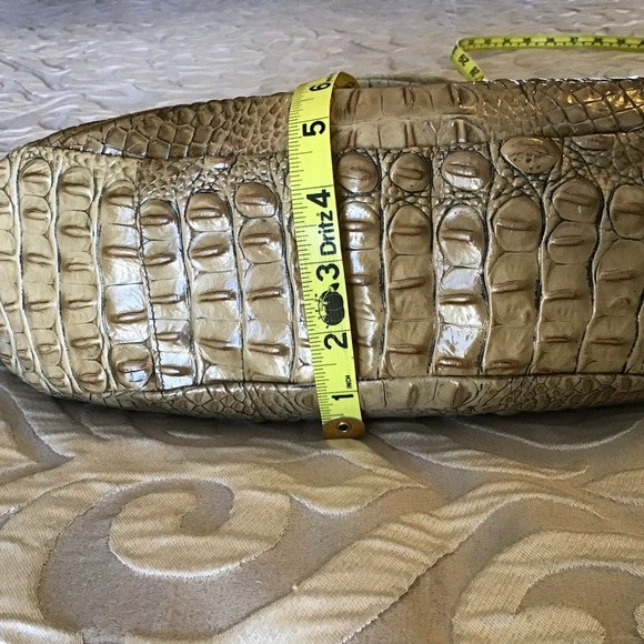 BRAHMIN TOTE PURSE, magnetic closure, key strap, pen holder, dark camel. - Picture 9 of 11